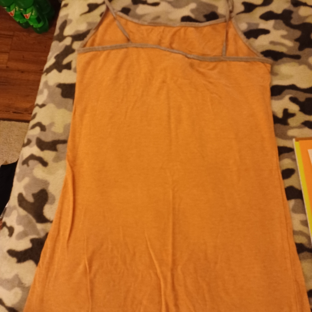 Tank top - Picture 2 of 3